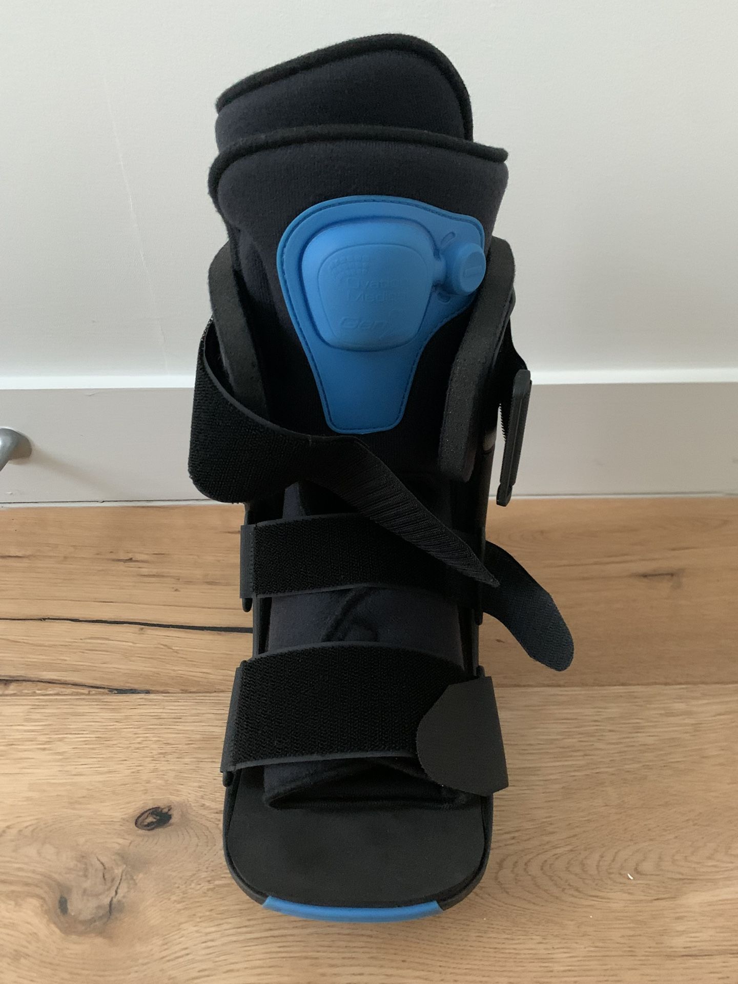 Orthopedic Boot - photo 2