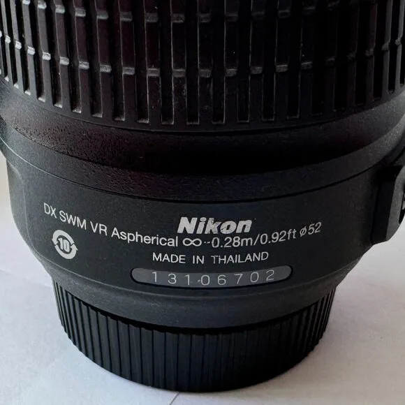 Nikon 18-55mm VR Lens with Pouch - Excellent image indicator(3)