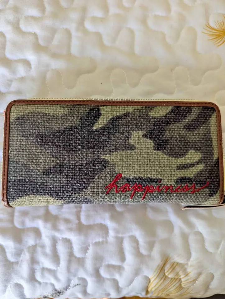 Ellen DeGeneres 'Happiness' wallet