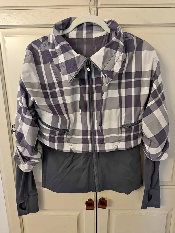 Lululemon Gray & White Jacket