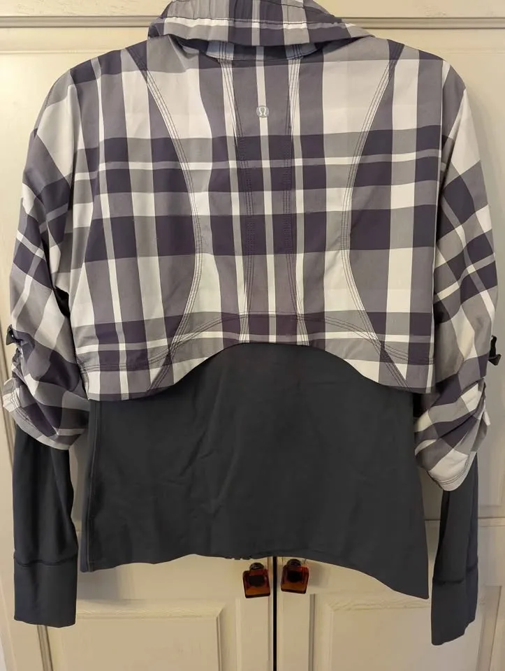 Lululemon Gray & White Jacket image indicator(2)