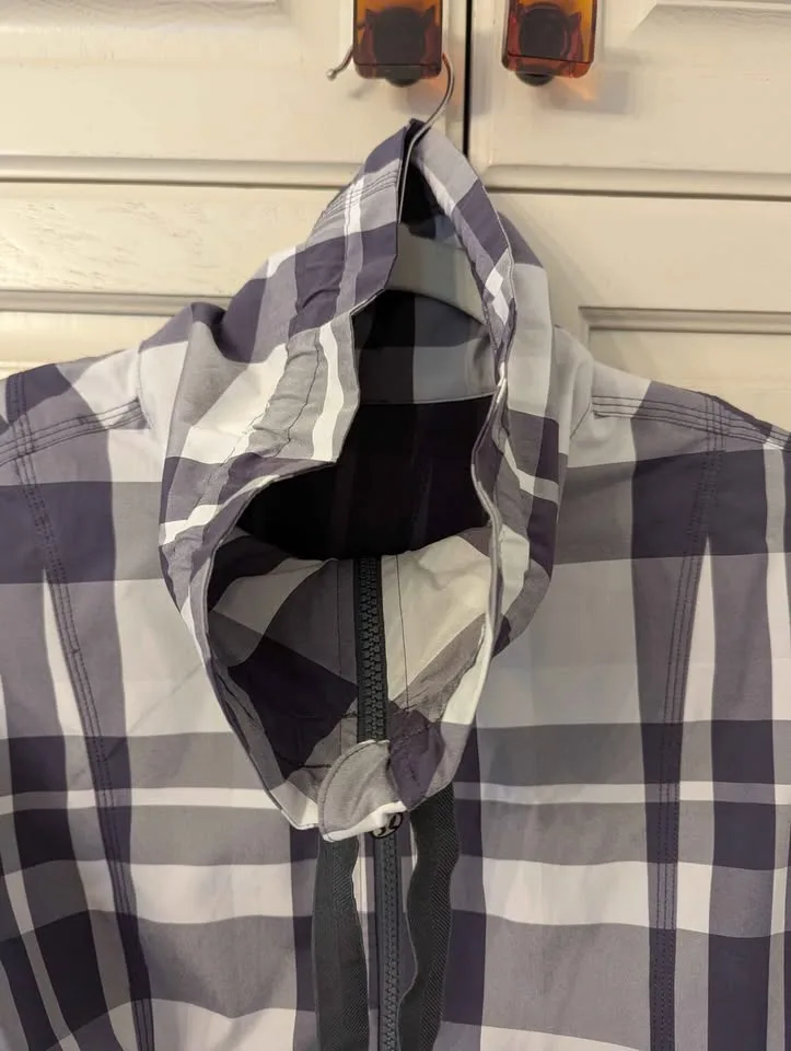 Lululemon Gray & White Jacket image indicator(3)