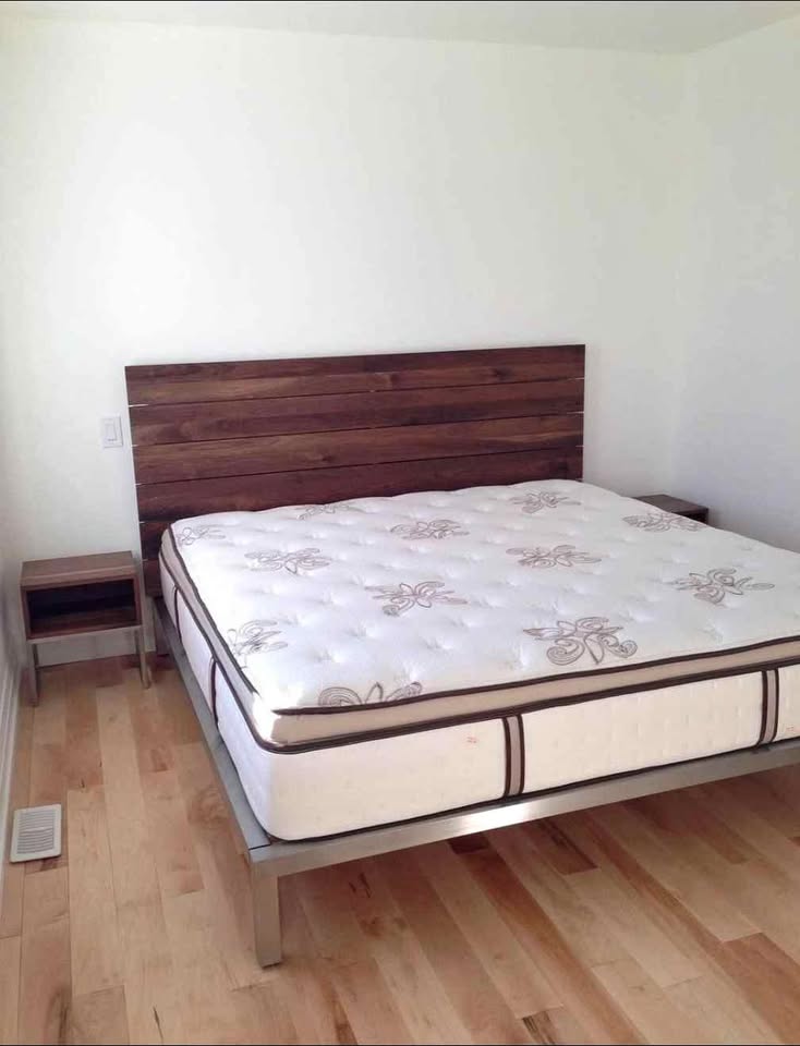 STYLEGARAGE Trinity King Bed + 2 Nightstands [set]
