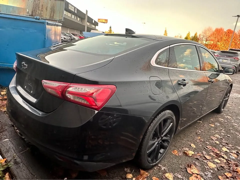 2024 Chevrolet Malibu Limited image indicator(7)