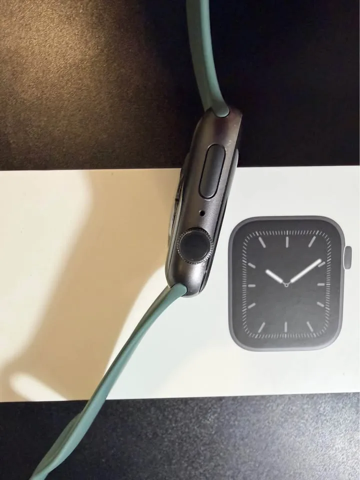 Apple watch Series 5 (44mm) image indicator(5)