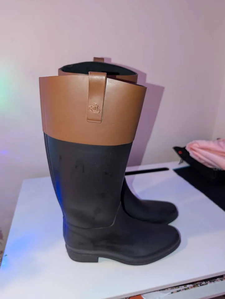 Ralph Lauren woman's rain boots size 9 image indicator(5)