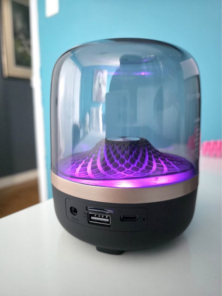360 degree LED light Bluetooth speaker - photo 2