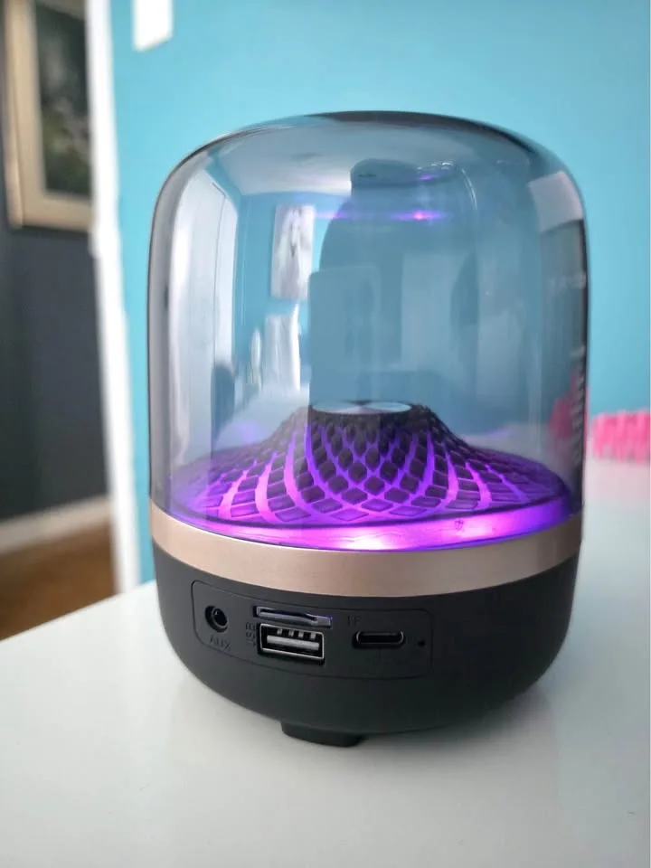 360 degree LED light Bluetooth speaker image indicator(2)