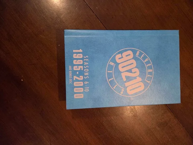 Beverly Hills 90210 DVD Yearbook complete series image indicator(4)