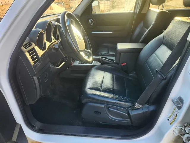 2011 Dodge Nitro 4x4 image indicator(3)