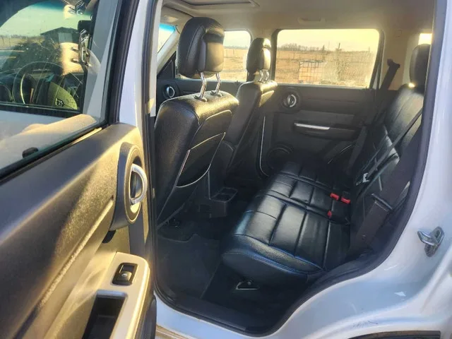 2011 Dodge Nitro 4x4 image indicator(9)