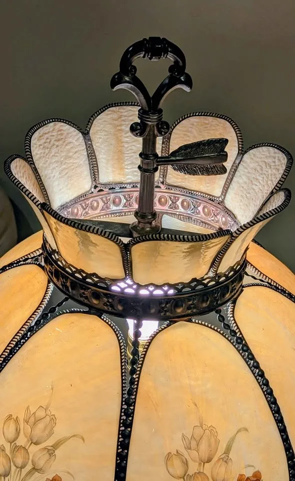 ✨Vintage Tiffany style Floral Statement Lamp image indicator(5)