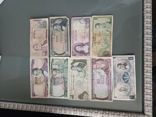 Old Colombia Collection Lot 9 Bills image indicator(2)