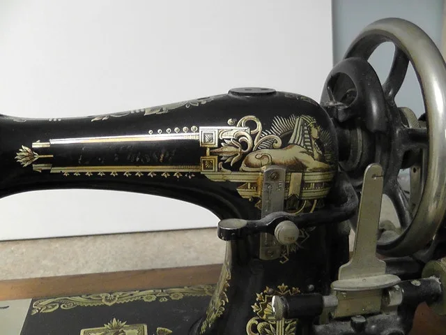 vintage sewing machine image indicator(3)