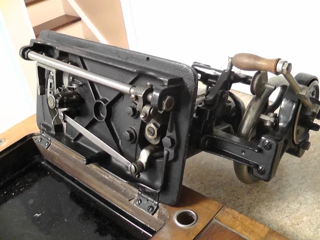 vintage sewing machine image indicator(7)