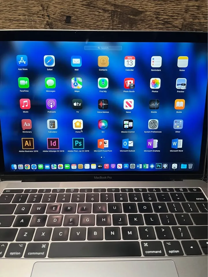 13” MacBook Pro 8GB 256SSD image indicator(4)