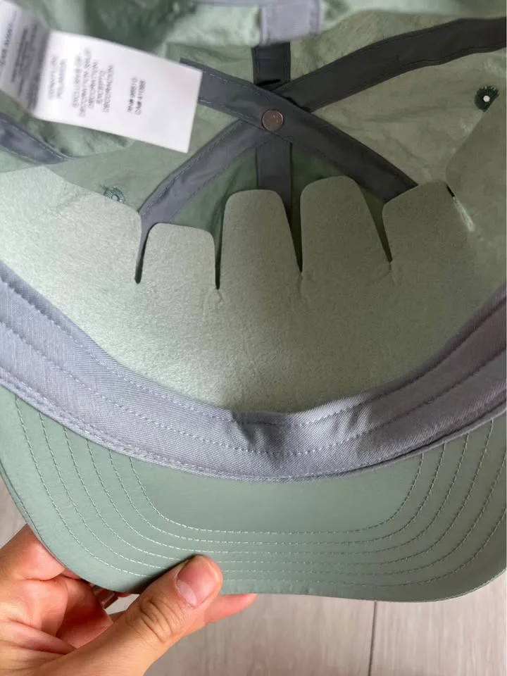 Under Armour Nylon Hat Brand New image indicator(5)
