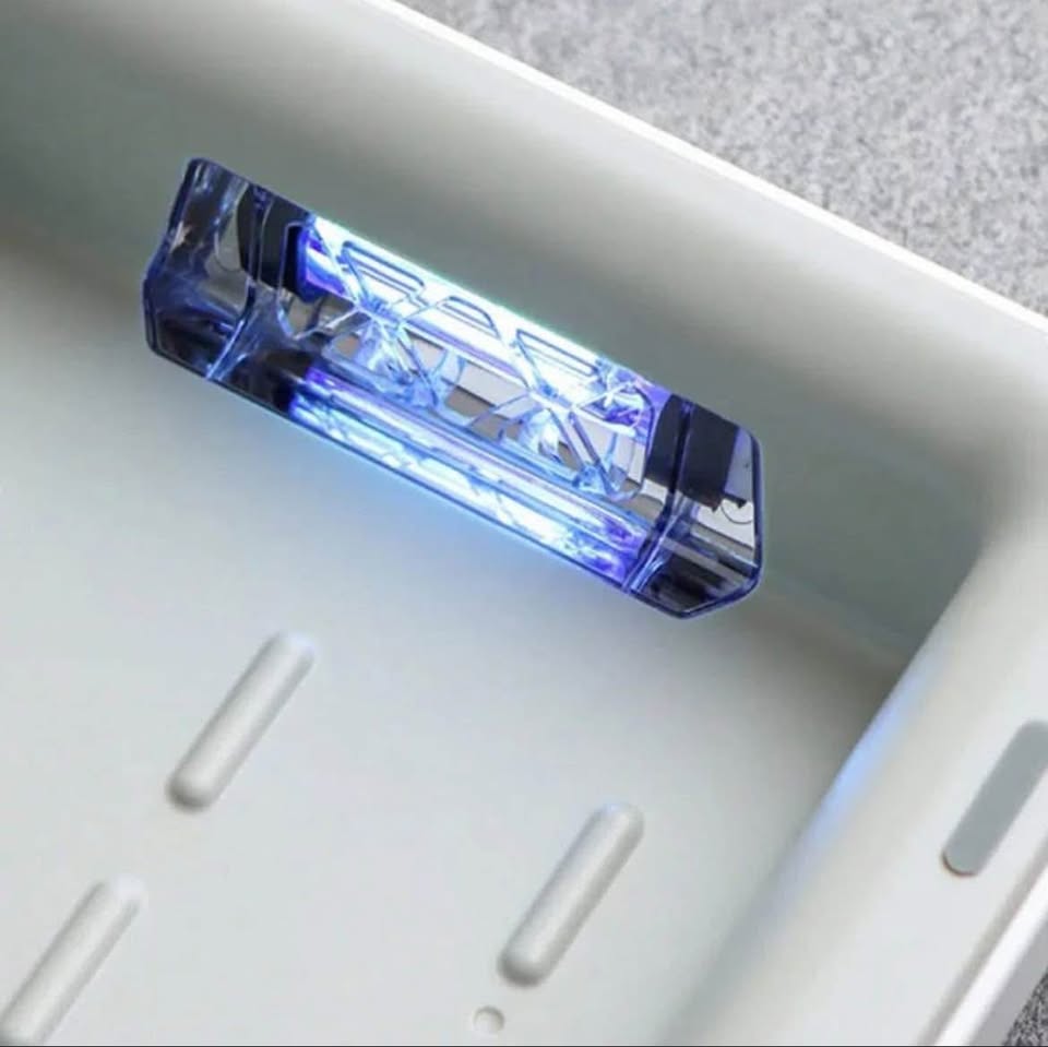 Samsung GP-TOU020 UV Sanitizer with Wireless Charging/Compatible - photo 3