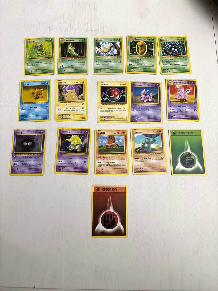 Pokémon Trading Cards Evolutions 16/108 cards