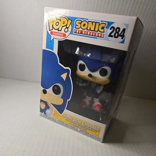 Funko Pop! Games #284 Sonic with Emerald