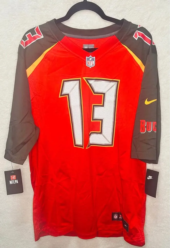 NWT Sz L Tampa Bay Buccaneers Mike Evans Nike Red Jersey thumbnail