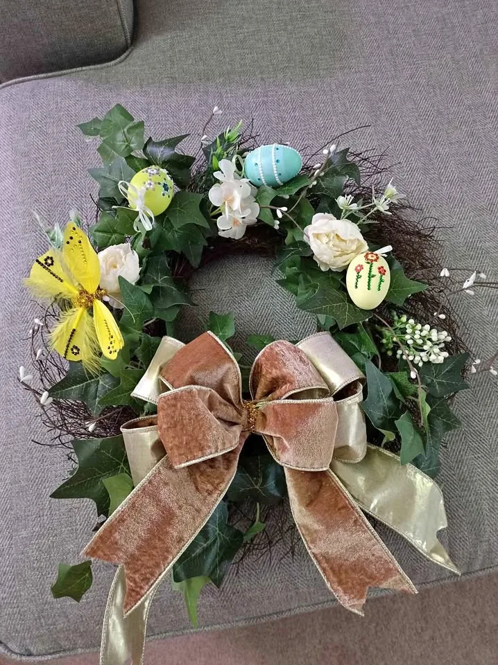Easter wreath thumbnail