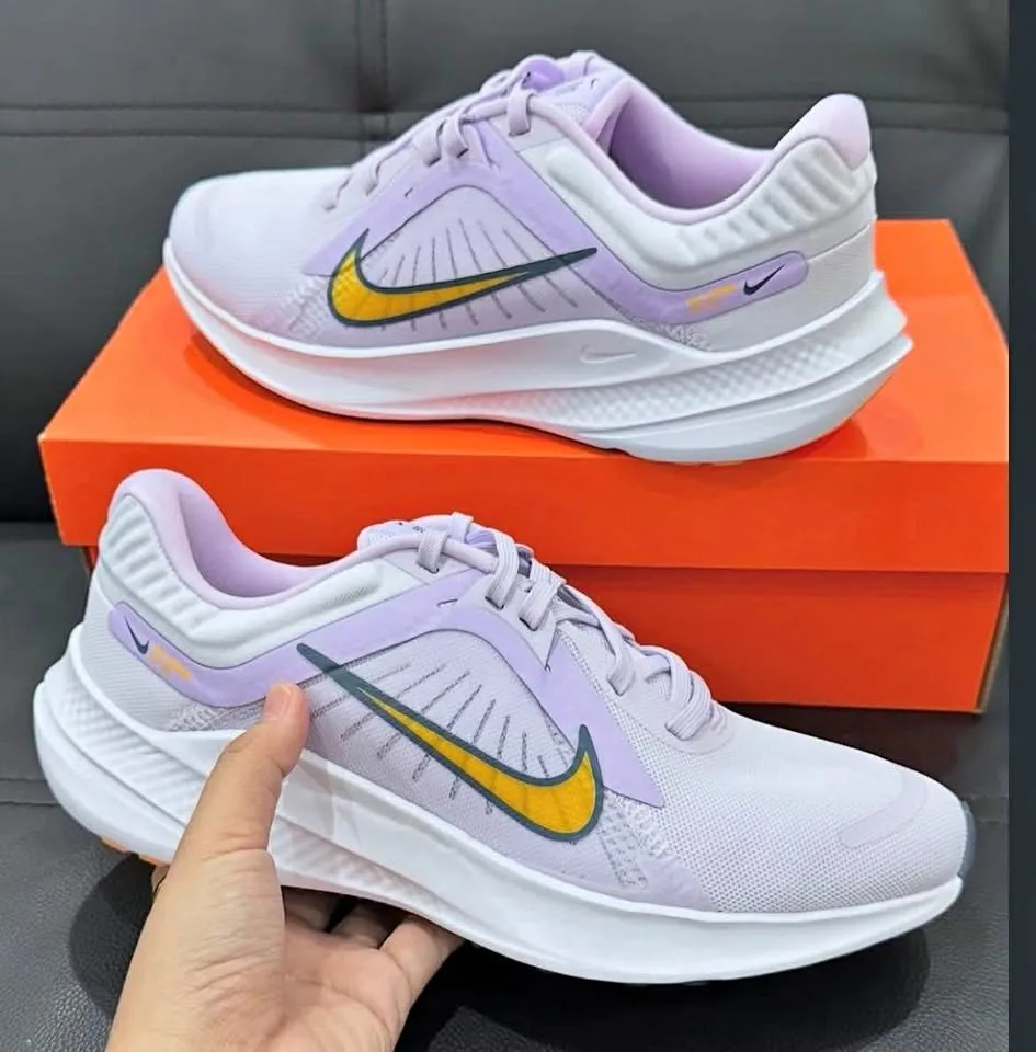 Nike Quest 5 Violet Unisex Sz W-6.5 M-5 thumbnail