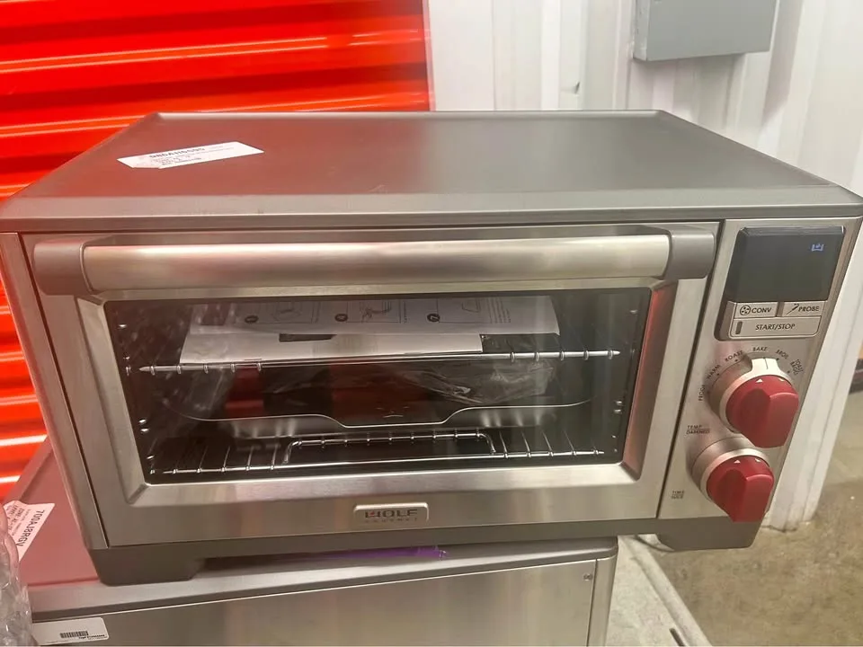 Wolf Gourmet Elite WGCO150S Toaster Oven thumbnail