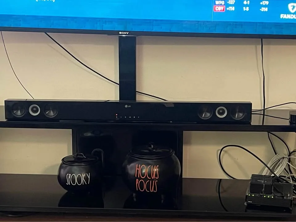 Sony 75” 4K Smart TV + LG Soundbar & Subwoofer image indicator(3)