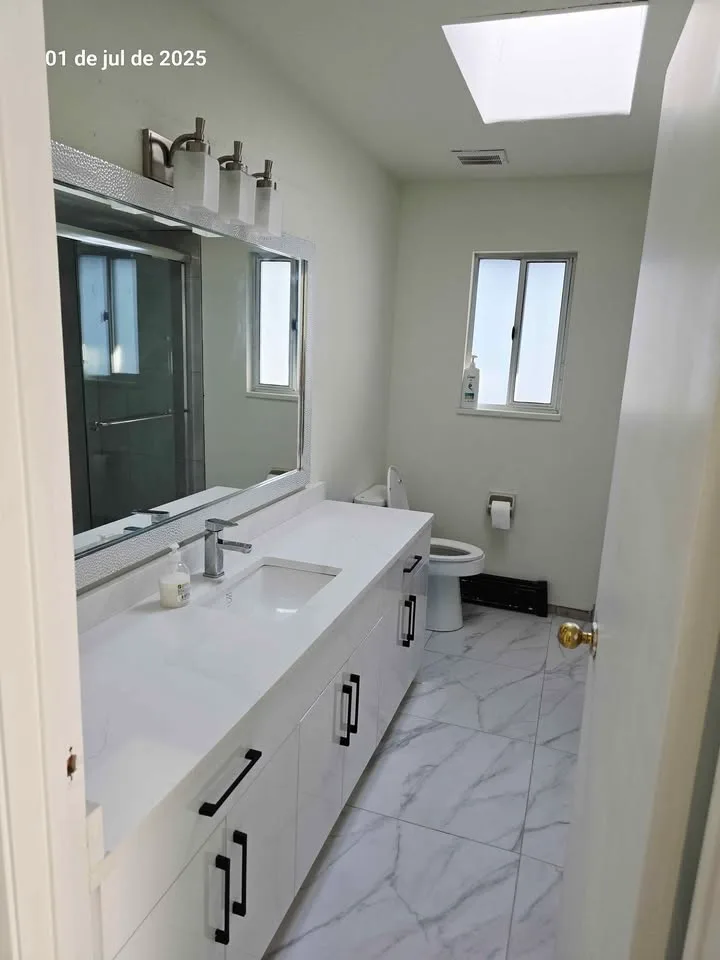 Private room for rent image indicator(2)