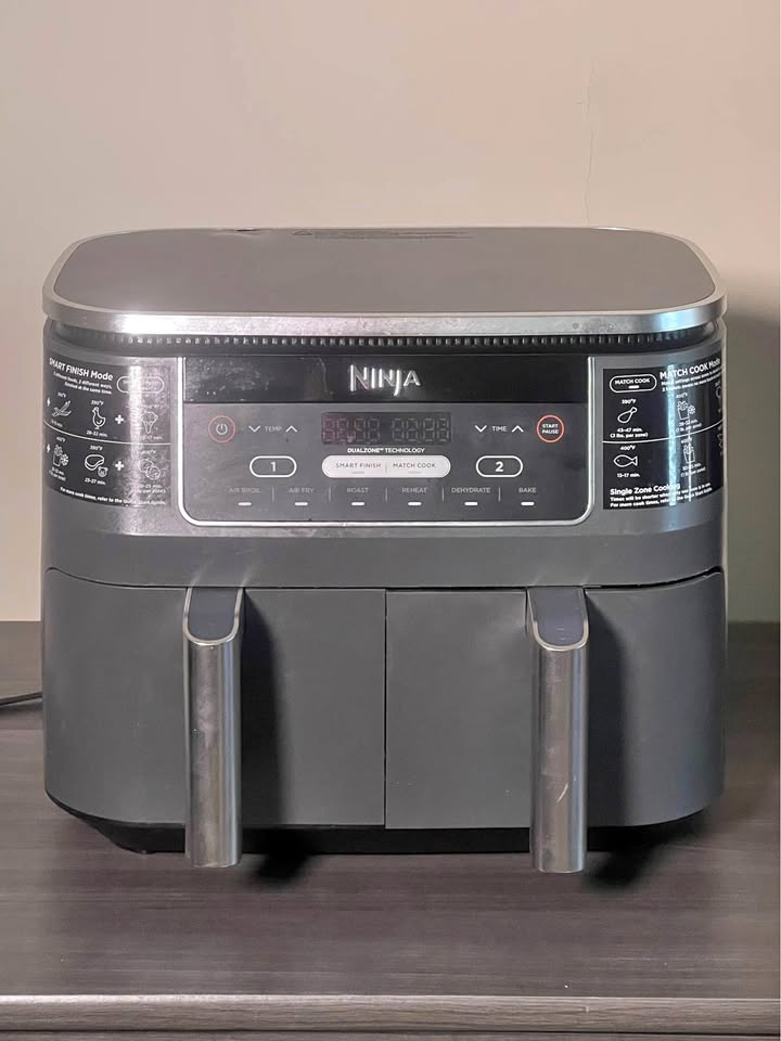 🍟 Modern Digital Air Fryer – Great Condition