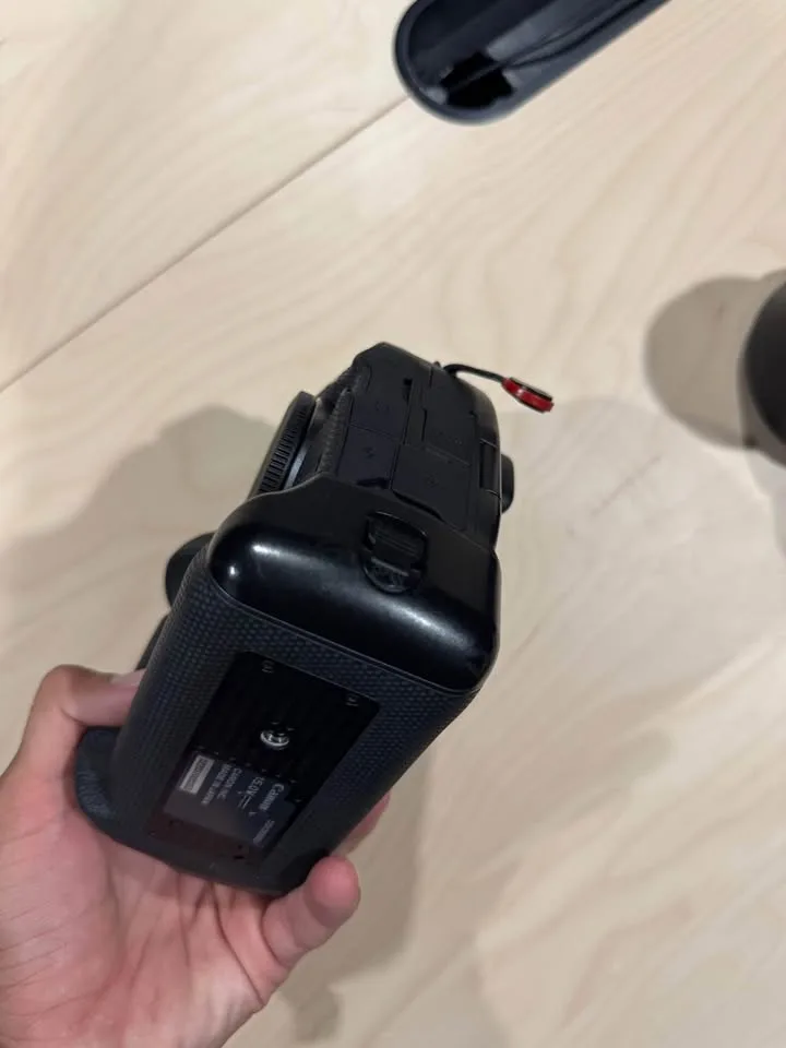 Canon EOS R3 Mirrorless Camera Body - Low Shutter Count image indicator(4)