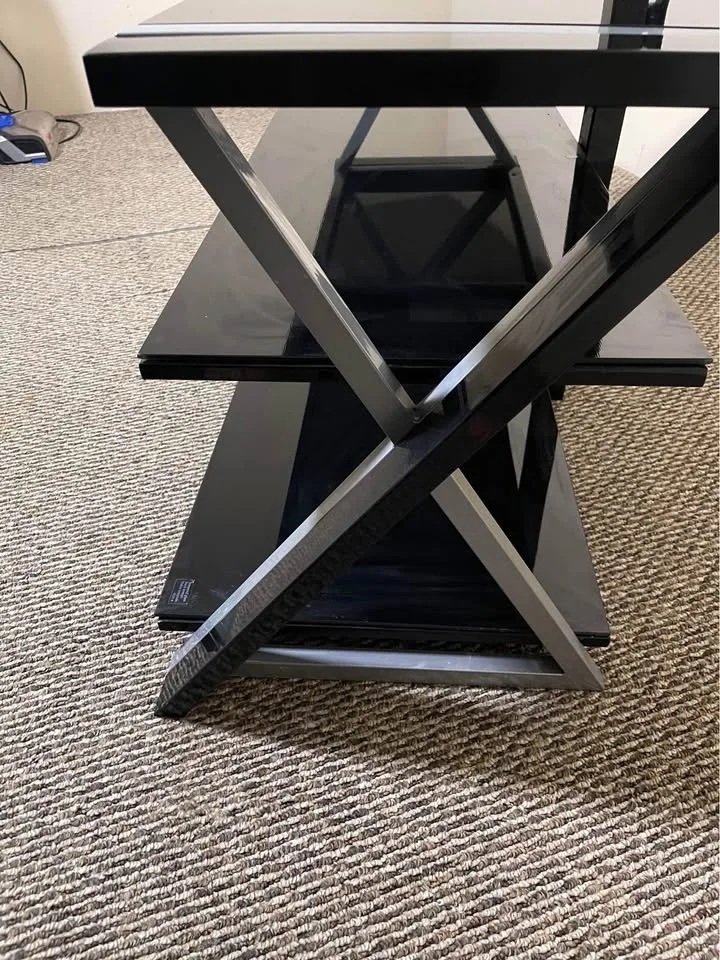 Black Entertainment Center image indicator(3)