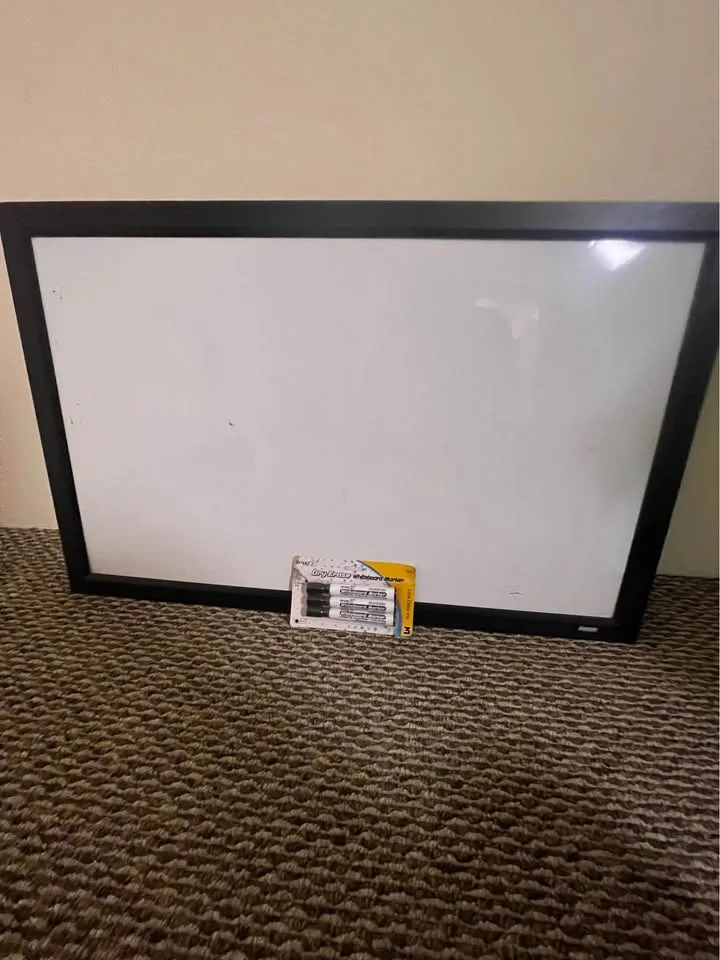 Magnetic Dry Erase Whiteboard (with FREE Markers!) image indicator(2)