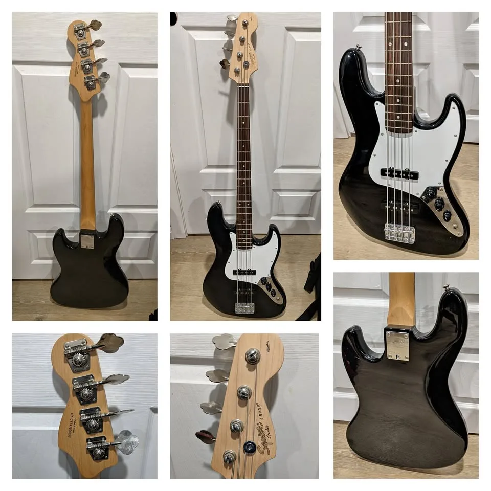 $320 Squier Jazz Bass - Black - Gold Logo thumbnail