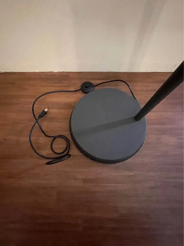 IKEA Floor Lamp – Dark Gray (Bulb NOT Included) image indicator(3)
