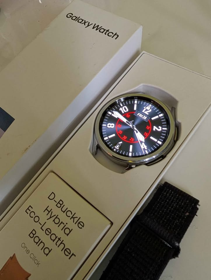 Galaxy Watch6 Classic - 47mm, Silver - photo 2
