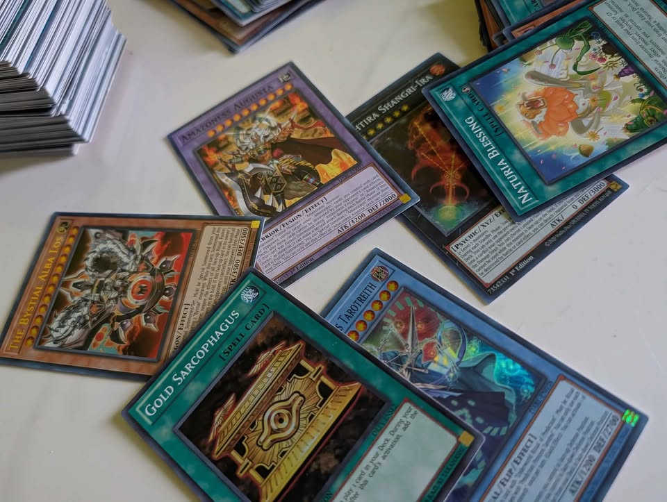 Yu-Gi-Oh Card Lot (Rares, Commons, Holos) - photo 4
