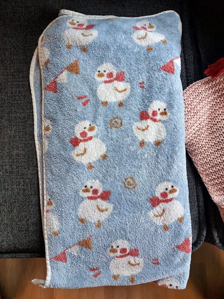 Cute Duck Print Baby Blanket thumbnail