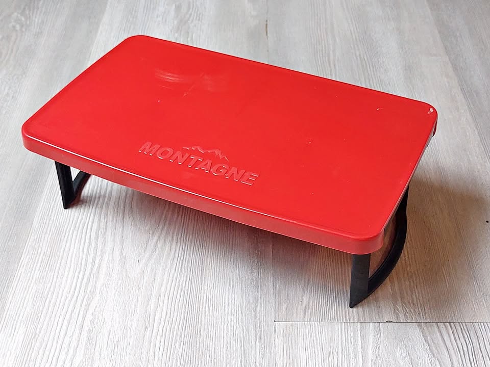 Little Folding Red Tray