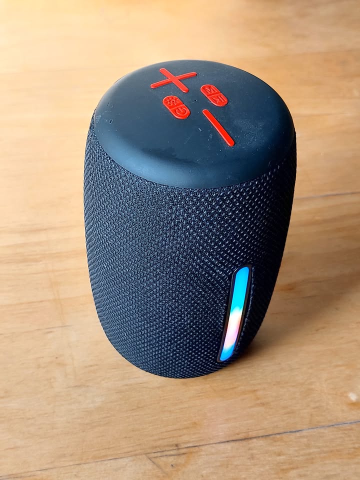 Bluetooth Speaker with FM, AUX, USB, microSD - photo 2