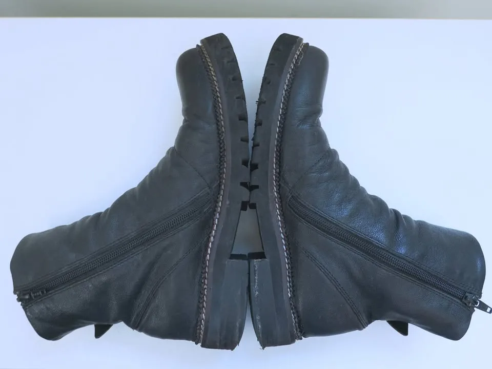 Yuko Imanishi+ Black Leather Boots (38 / W7.5) image indicator(4)