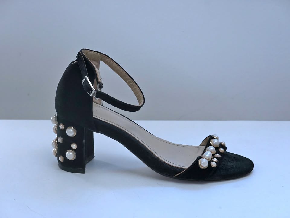 Pearl and Black Suede Heels (Women’s 7)