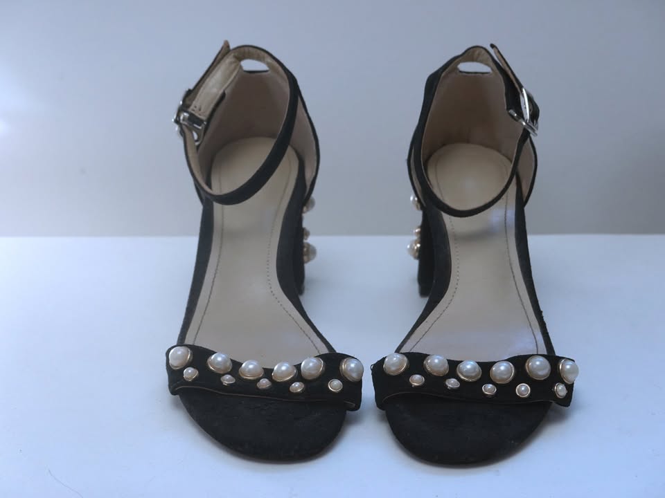 Pearl and Black Suede Heels (Women’s 7) - photo 3