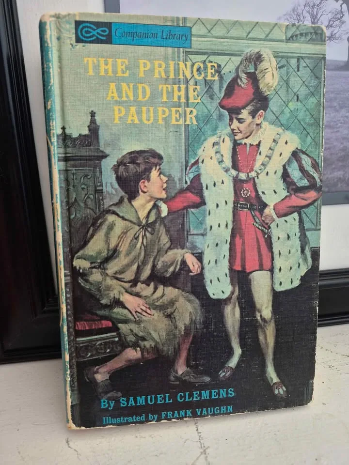 Vintage * The Wizard of OZ + The Prince and the Pauper image indicator(3)