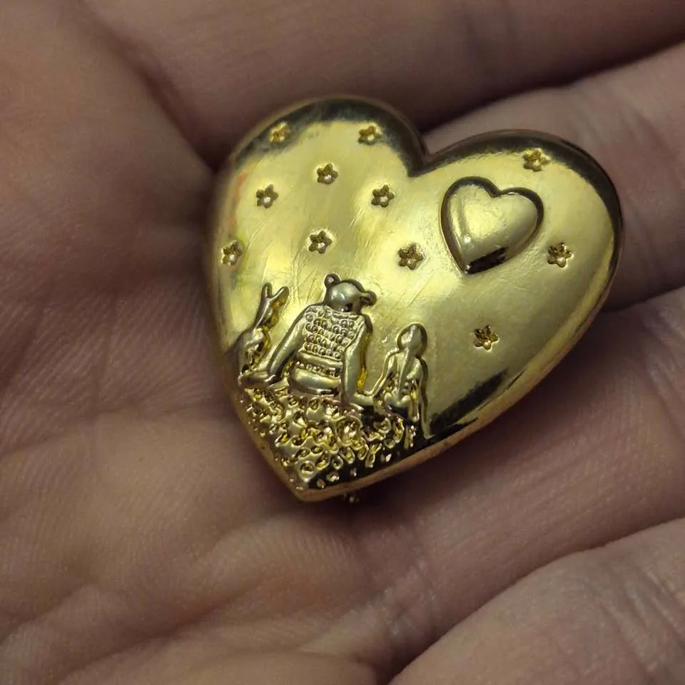 The Variety Club Pins Collectable 📌 image indicator(3)