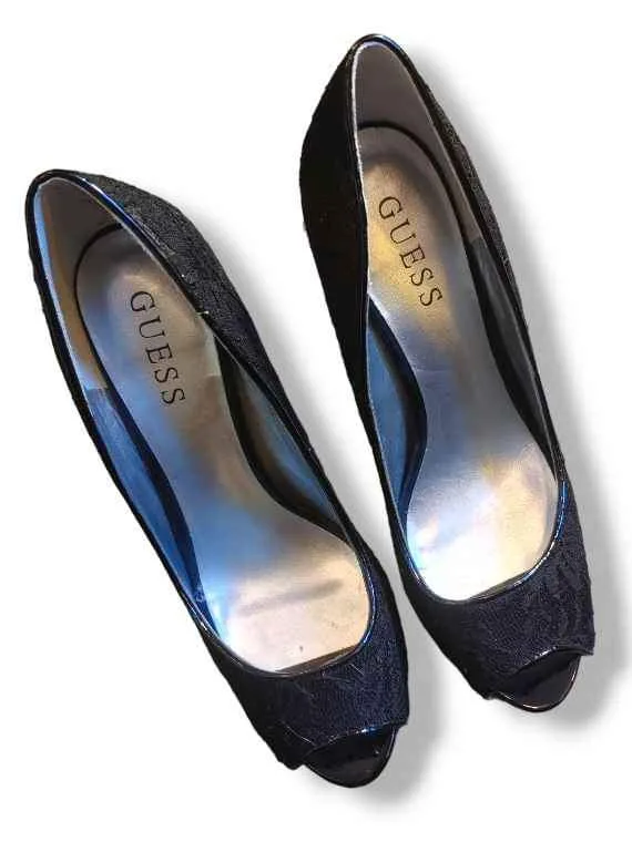GUESS Black Lace Stiletto Heel Shoes Size 5.5 image indicator(4)