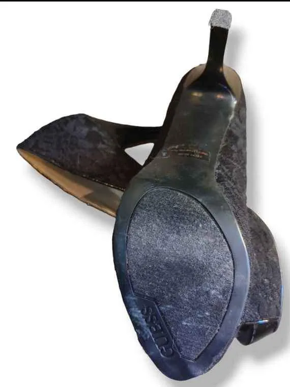 GUESS Black Lace Stiletto Heel Shoes Size 5.5 image indicator(5)