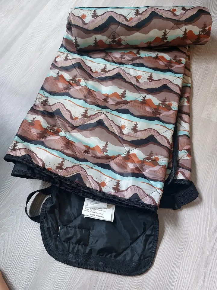 Eddie Bauer Water-Repellent Picnic Blanket image indicator(2)