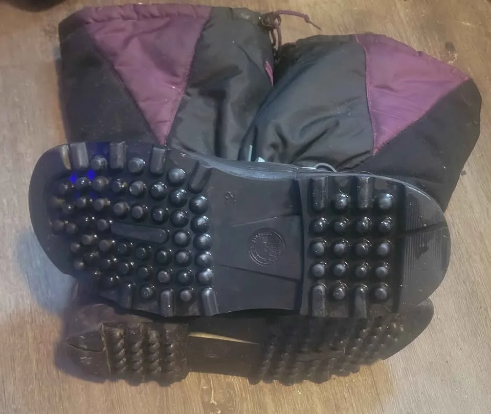 Men's Sorel Heavy Duty Size 12 Winter Snow Boots image indicator(2)